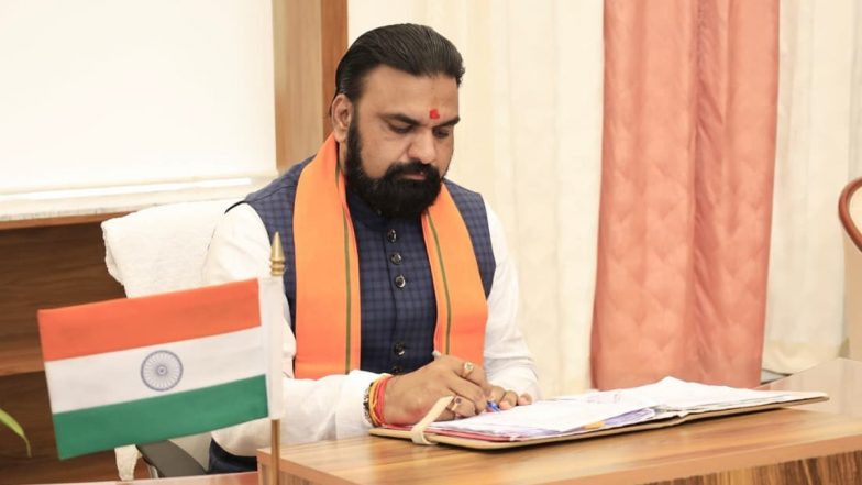 Samrat Chaudhary CM Charge: बिहार में नई सरकार का गठन, सम्राट चौधरी ने सीएम पद की शपथ के बाद संभाला पदभार