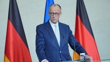 मैर्त्स सरकार में भी लाल फीताशाही नहीं हुई कम: सर्वे