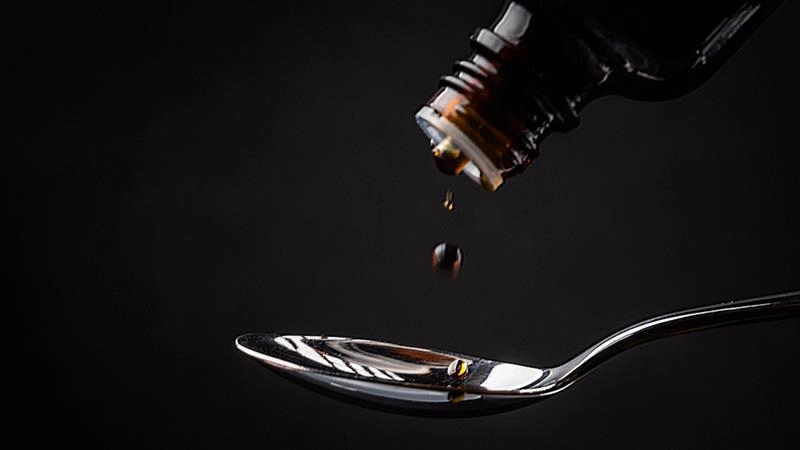 2 साल से कम उम्र के बच्चों के लिए कफ सिरप पर रोक: सरकार ने सुरक्षा कारणों से लिया सख्त फैसला