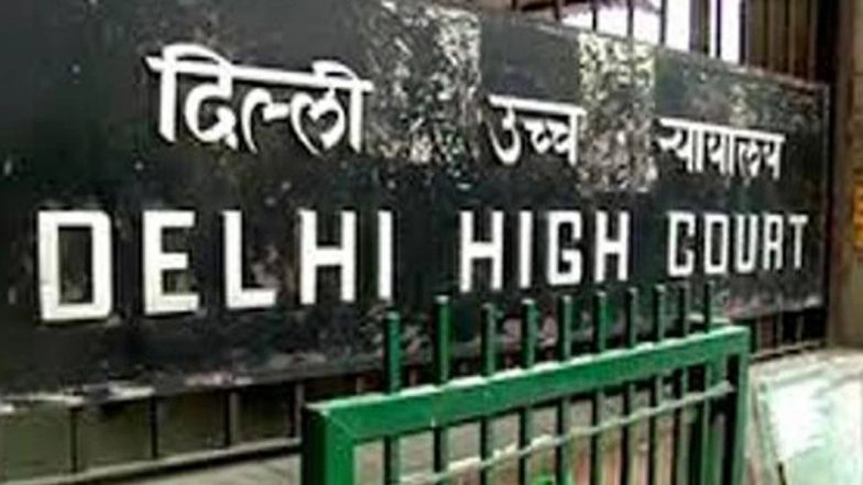 Delhi High Court: दिल्ली हाई कोर्ट की वर्चुअल सुनवाई में बड़ी सुरक्षा चूक, अश्लील कंटेंट चलने के कारण मुख्य न्यायाधीश की बेंच को दो बार रोकनी पड़ी कार्यवाही