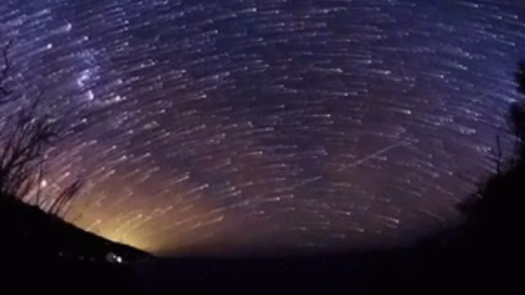 Eta Aquariids 2026: चरम तिथि और मई की सर्वश्रेष्ठ उल्का वर्षा कहाँ देखें