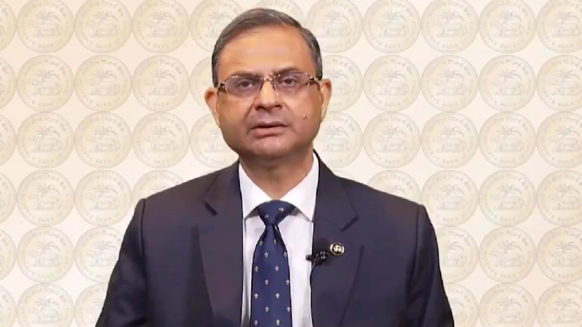 RBI Repo Rate: रिजर्व बैंक ने ब्याज दरों में नहीं किया बदलाव, रेपो रेट 5.25% पर स्थिर; जानें आपकी EMI पर क्या होगा असर RBI Repo Rate: रिजर्व बैंक ने ब्याज दरों में नहीं किया बदलाव, रेपो रेट 5.25% पर स्थिर; जानें आपकी EMI पर क्या होगा असर