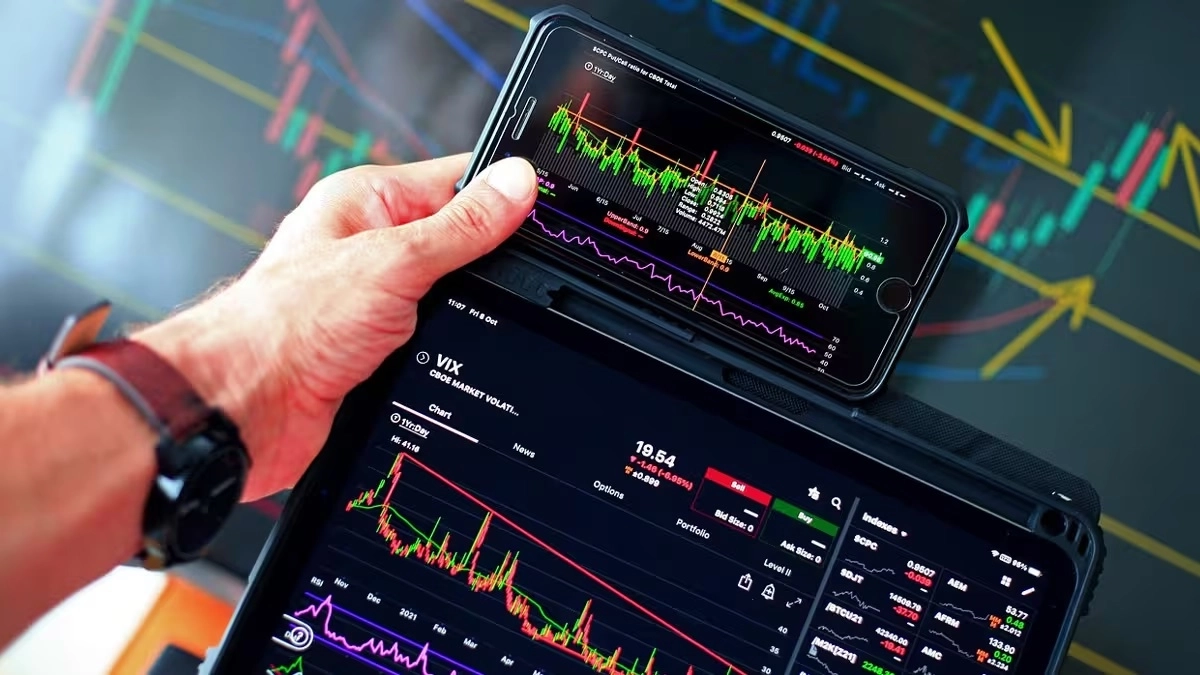 शेयर बाजार में जबरदस्त उछाल: सेंसेक्स 1,814 अंक चढ़कर 73,762 पर पहुंचा, ईरान युद्ध में शांति की उम्मीदों से निफ्टी में 567 अंकों की तेजी शेयर बाजार में जबरदस्त उछाल: सेंसेक्स 1,814 अंक चढ़कर 73,762 पर पहुंचा, ईरान युद्ध में शांति की उम्मीदों से निफ्टी में 567 अंकों की तेजी