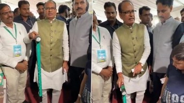 किसान मित्र छड़ी: अब खेतों में सांपों का डर होगा खत्म, किसानों की सुरक्षा के लिए आई आधुनिक तकनीक