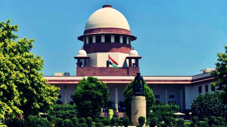 Assembly Elections 2026: फर्जी मतदान रोकने के लिए क्या होगा बायोमेट्रिक सत्यापन? सुप्रीम कोर्ट ने केंद्र और चुनाव आयोग से मांगा जवाब