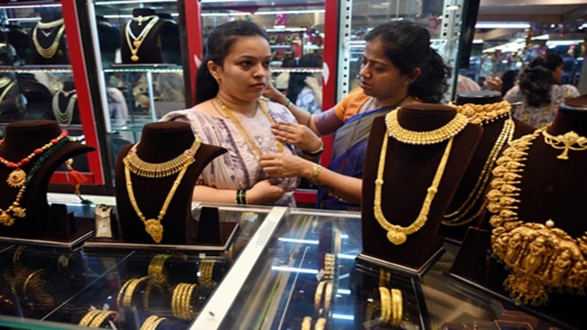 Gold Rate Today, April 02, 2026: सोने की कीमतों में ऐतिहासिक उछाल, 24 कैरेट गोल्ड 1.52 लाख के पार; दिल्ली, मुंबई और चेन्नई समेत अपने शहर के ताजा भाव जानें