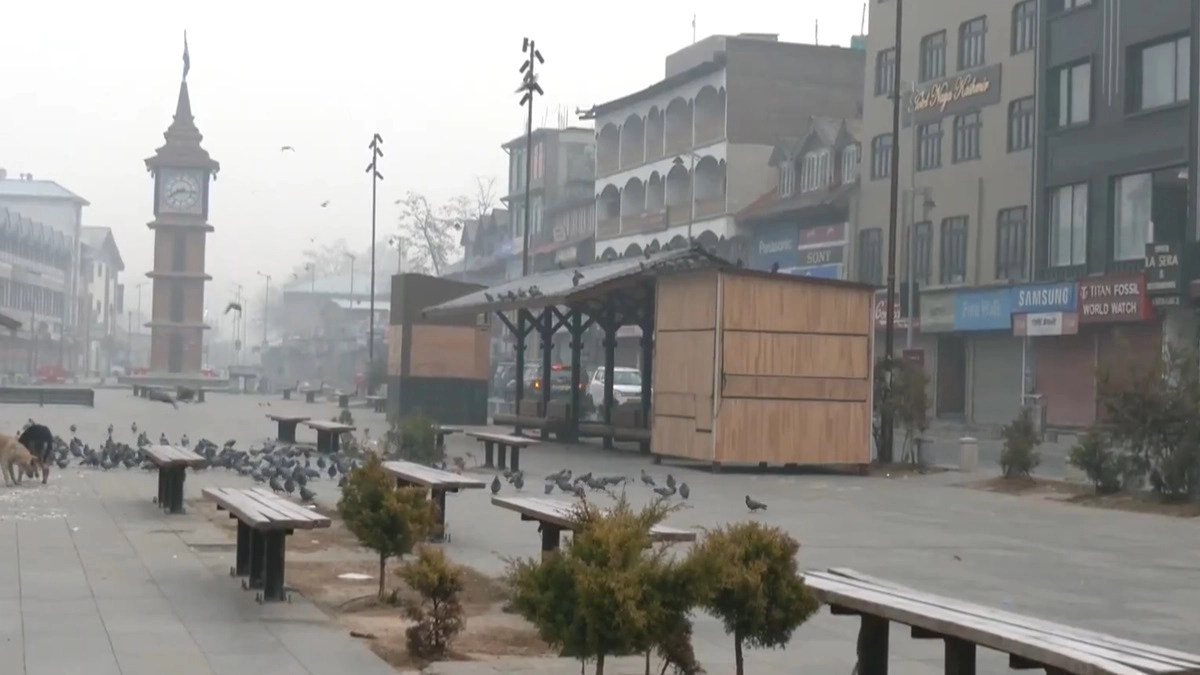 Jammu and Kashmir Weather Alert: जम्मू-कश्मीर में 3 से 5 अप्रैल तक बारिश और बर्फबारी का अनुमान, 4 अप्रैल को दिखेगा सबसे ज्यादा असर