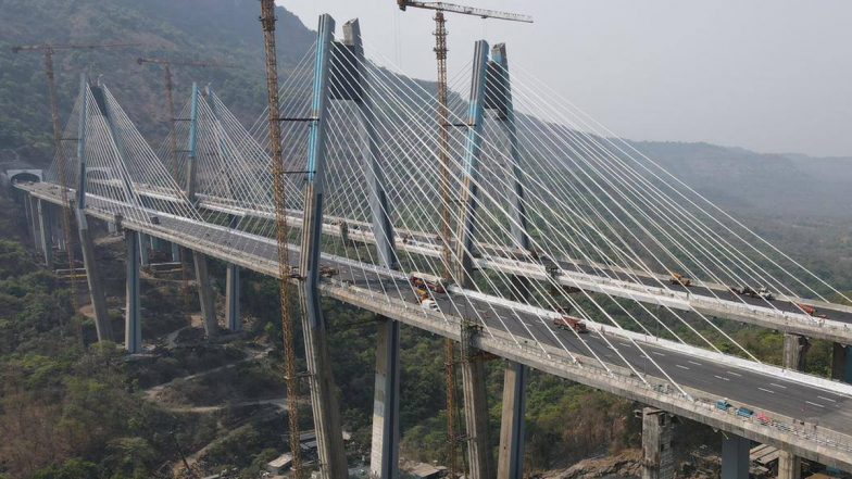 Mumbai-Pune Missing Link Reels: मुंबई-पुणे एक्सप्रेसवे 'मिसिंग लिंक' पर रील बनाना  अब पड़ेगा भारी, MSRDC ने दी भारी जुर्माना और सख्त कार्रवाई की चेतावनी
