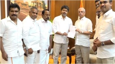 Tamil Nadu Govt Formation: तमिलनाडु में TVK की जीत के बाद विजय ने राज्यपाल से की मुलाकात, पेश किया सरकार बनाने का दावा