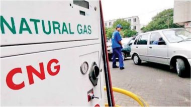 CNG Price Hike: मुंबईवासियों को महंगाई का एक और झटका! पेट्रोल-डीजल के बाद सीएनजी हुई ₹2 प्रति किलो महंगी, जानें नई दरें