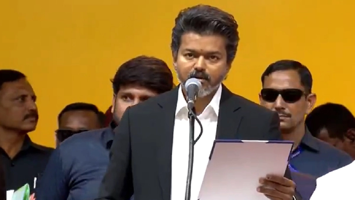 Tamil Nadu Cabinet Full List: जानिए कौन हैं मुख्यमंत्री विजय के 9 मंत्री, तमिलनाडु सरकार में इन चेहरों को मिली जगह