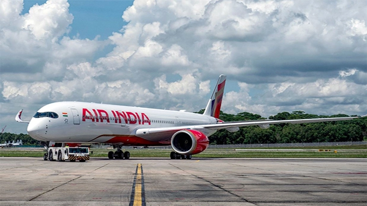 Air India: एयर इंडिया का बड़ा फैसला, ईंधन की बढ़ती कीमतों के कारण रोजाना 100 उड़ानें कम करने की तैयारी, जानें किन रूटों पर पड़ेगा सबसे ज्यादा असर