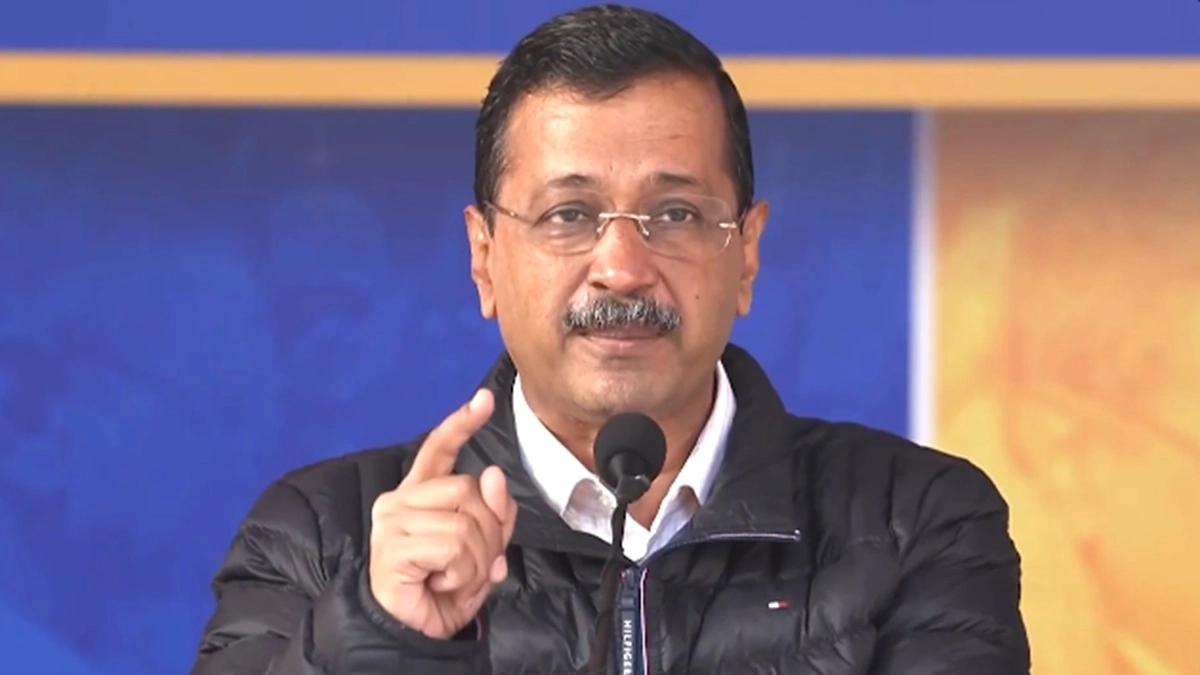 NEET-UG 2026 पेपर लीक मामला: अरविंद केजरीवाल ने 'Gen-Z' से की सड़कों पर उतरने की अपील, पूछा- &lsquo;क्या हमारे युवा मंत्रियों को जेल नहीं भेज सकते?&rsquo; (Watch Video)