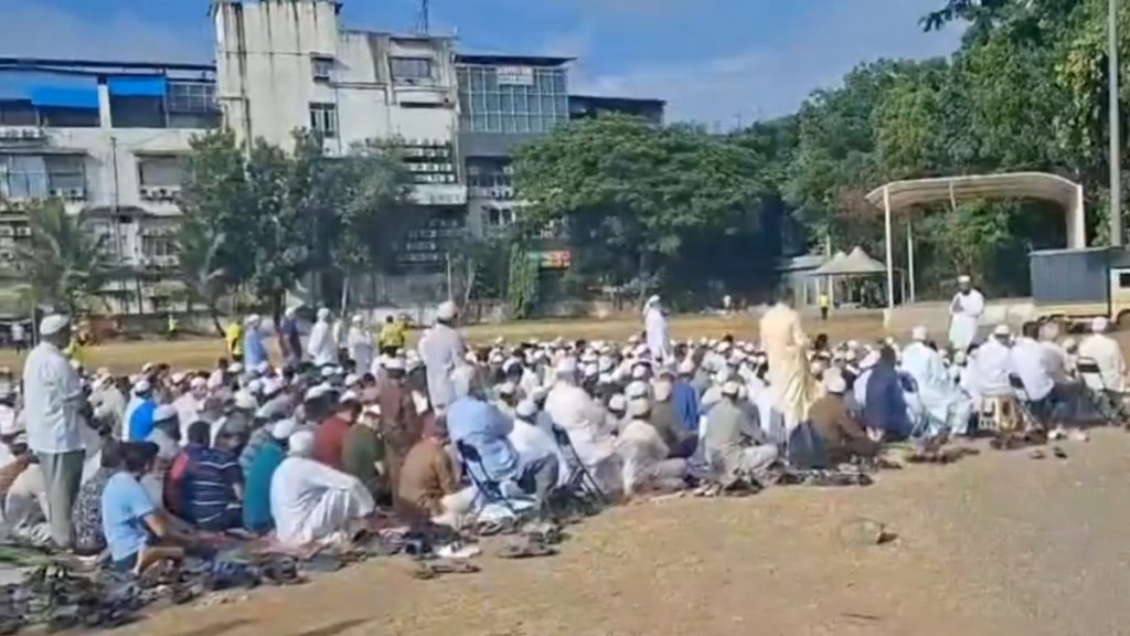 नवी मुंबई के नेरुल में मुस्लिम समुदाय ने अदा की 'सलातुल इस्तिसका' की नमाज, बारिश की दुआ के लिए सैकड़ों लोग उमड़े