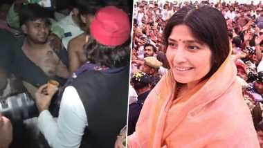 Dimple Yadav Fans: आजमगढ़ में सपा समर्थकों ने अखिलेश यादव को रोककर दिखाए डिंपल यादव के टैटू, बोले- 'भाभी से मिलाने का किया था वादा'; VIDEO वायरल