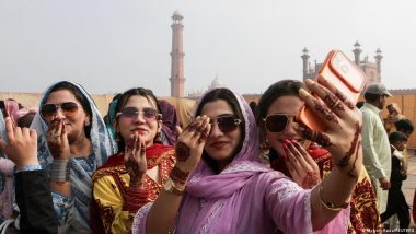 पाकिस्तान में हटा पीरियड्स टैक्स, लेकिन क्या इससे आएगी बराबरी?