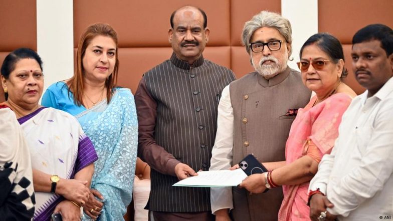 एनसीपीआई: तृणमूल के बागी सांसदों ने एक अनाम राजनीतिक पार्टी का हाथ क्यों थामा?