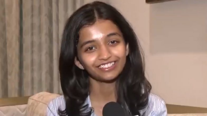 CBSE Class 12 Topper: पुनर्मूल्यांकन के बाद रांची की अवनी केजरीवाल बनीं ऑल इंडिया कॉमर्स टॉपर, हासिल किए 500 में से पूरे 500 अंक