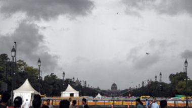 Delhi weather Update: दिल्ली में आज आंधी-तूफान और बारिश का 'येलो अलर्ट', तेज हवाओं के साथ गर्मी से मिलेगी राहत