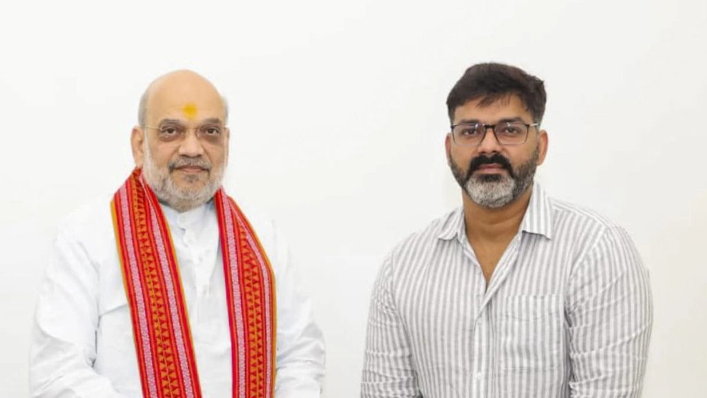 पवन सिंह का नाम सामने आने के बाद बिहार की राजनीति में नई चर्चा शुरू हो गई है, भोजपुरी सिनेमा के 'पावर स्टार' के नाम से मशहूर पवन सिंह की भोजपुरी भाषी क्षेत्रों में बड़ी लोकप्रियता है