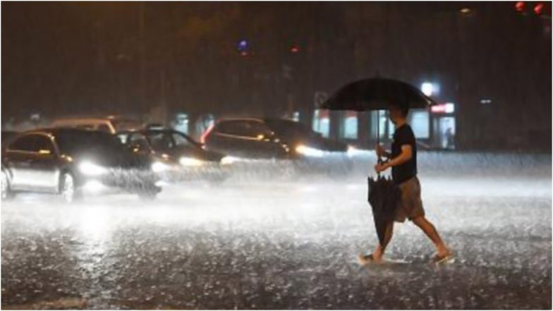 Delhi Monsoon Update: मुंबई में बारिश के बीच क्या दिल्ली समेत अन्य राज्यों में जल्द रफ्तार पकड़ेगा मानसून, जानें IMD का ताजा अपडेट