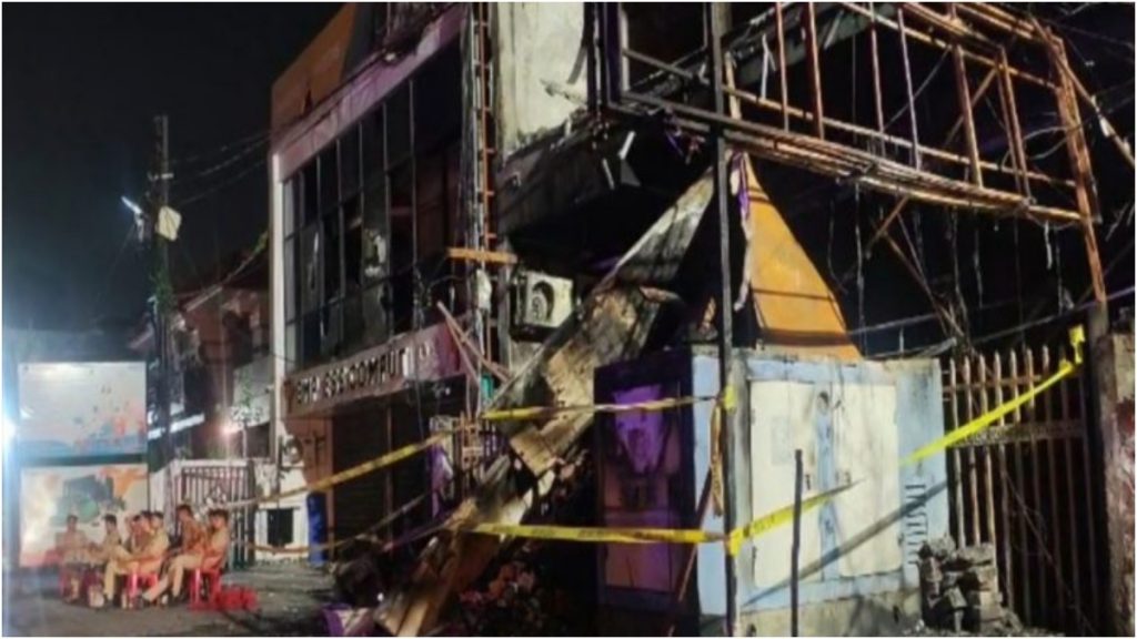 लखनऊ के अलीगंज में 15 मौतों के बाद कोचिंग सेंटर की इमारत सील, 6 के खिलाफ FIR दर्ज, 3 आरोपी गिरफ्तार