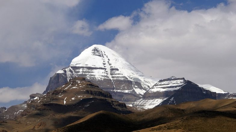 Kailash Mansarovar Yatra 2026: नेपाल में 52 भारतीय तीर्थयात्रियों के फंसने के बाद विदेश मंत्रालय ने जारी की एडवाइजरी; चेक डिटेल्स