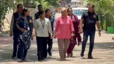 Twisha Sharma Death Case: पूर्व जिला जज गिरिबाला सिंह के घर पहुंची सीबीआई; डमी के जरिए री-क्रिएट किया गया क्राइम सीन (Watch Videos)