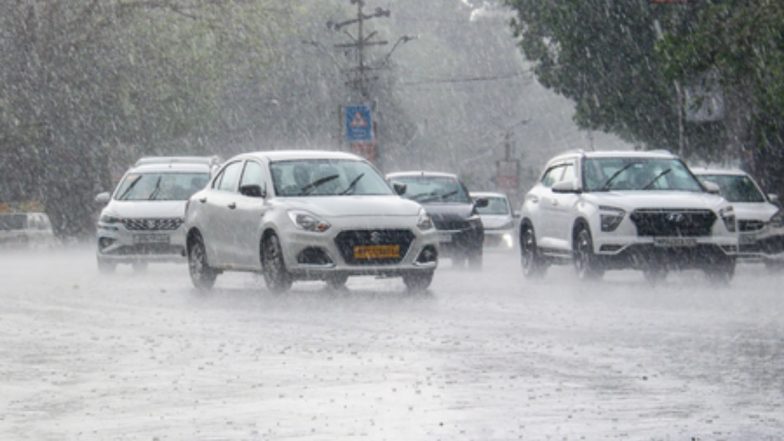 MP Weather Updates: मध्य प्रदेश में मौसम का तांडव, 94 किमी प्रति घंटे की रफ्तार से चली हवाएं और भारी बारिश; लू से मिली राहत मगर बुनियादी ढांचे को नुकसान