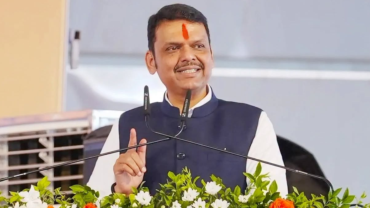 Devendra Fadnavis Calls Rahul Gandhi &lsquo;Chichora&rsquo;: देवेंद्र फडणवीस का राहुल गांधी पर हमला, पीएम मोदी-गियोर्जिया मेलोनी टिप्पणी पर मांगी माफी (Video)
