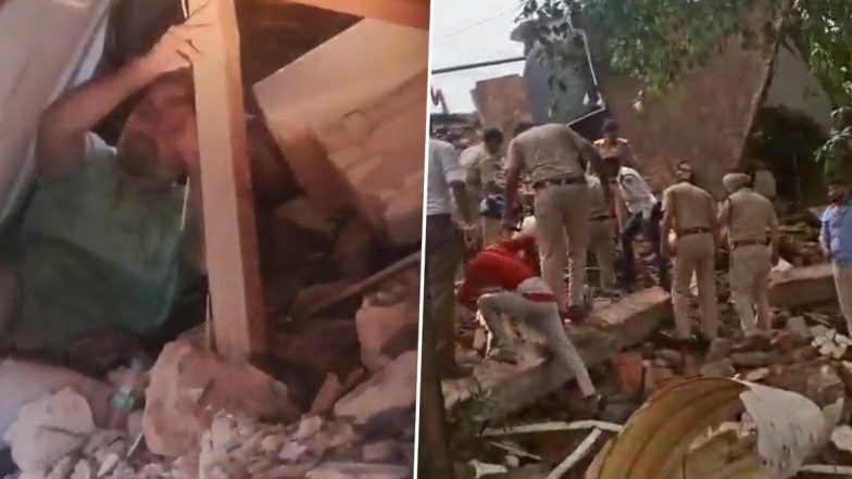 Chandigarh Building Collapse: चंडीगढ़ के इंडस्ट्रियल एरिया में ढही दो मंजिला पुरानी इमारत; 2 लोगों की मौत, तीन को सुरक्षित निकाला गया