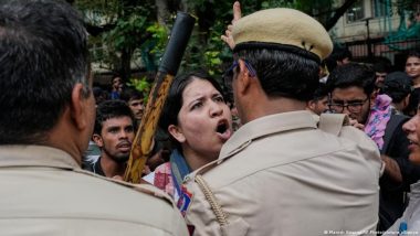 दिल्ली पुलिस पर महिला प्रदर्शनकारी से यौन दुर्व्यवहार का आरोप