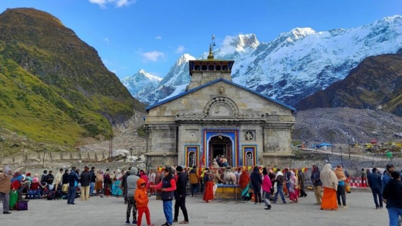 Char Dham Yatra Fraud: चारधाम यात्रा के लिए फर्जी हेलीकॉप्टर बुकिंग करने वाले गिरोह का भंडाफोड़, 3 आरोपी गिरफ्तार