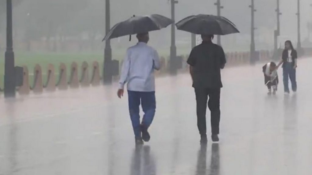 महाराष्ट्र सहित देश के कई राज्यों में सक्रिय हुआ मानसून, मौसम विभाग ने कई राज्यों में अत्यधिक भारी बारिश की जारी की चेतावनी