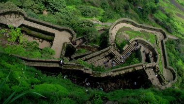 Lonavala's Waterfalls: पुणे जिला प्रशासन का बड़ा फैसला, लोनावला में झरनों और किलों पर सेल्फी और रील्स बनाने पर लगा बैन; जानें वजह