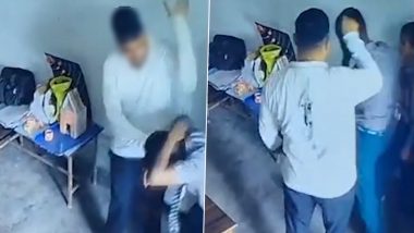 Aligarh School Student Beaten: अलीगढ़ में शिक्षक ने छात्र को बेरहमी से पीटा; सीसीटीवी में कैद हुई घटना, वीडियो वायरल