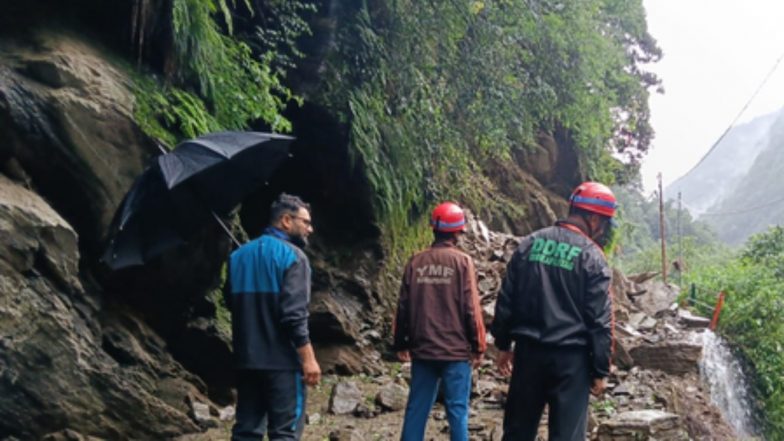 Uttarakhand Weather Update: उत्तराखंड के 6 जिलों में भारी बारिश का येलो अलर्ट; केदारनाथ पैदल मार्ग पर भूस्खलन से आवाजाही बाधित