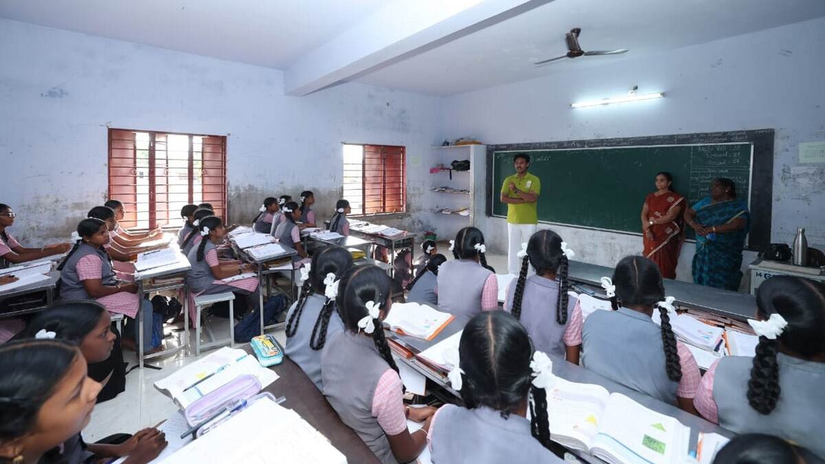 Mumbai School Holiday Tomorrow? मुंबई में 23 जुलाई को स्कूलों की छुट्टी को लेकर क्या है बीएमसी का अपडेट? जानें सच्चाई और पूरी जानकारी