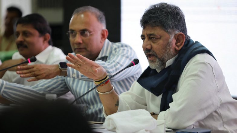 Karnataka Cabinet Portfolio Allocation: कर्नाटक कैबिनेट में विभागों का बंटवारा, डीके शिवकुमार ने वित्त मंत्रालय रखा अपने पास; देखें किसे मिला कौन-सा विभाग