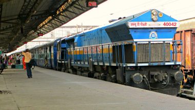 UP जाने वाले यात्रियों को सेंट्रल रेलवे का तोहफा, दादर-गोरखपुर और दादर-बलिया स्पेशल ट्रेनें अब नियमित एक्सप्रेस के रूप में चलेंगी