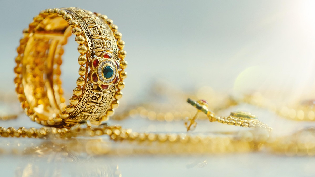 Gold Rate Today 7 August 2026: दिल्ली, मुंबई, चेन्नई समेत देश के प्रमुख शहरों में बढ़े सोने के दाम; जानें 22K, 24K सोना और चांदी की दरें
