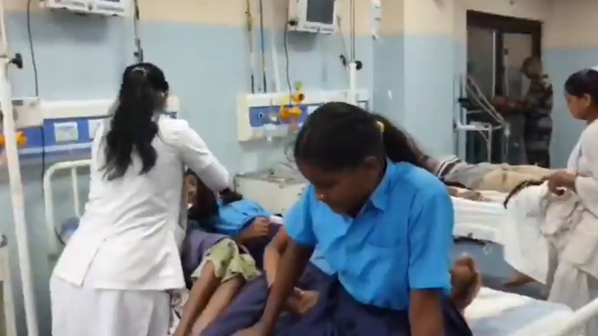 Bihar Mid-Day Meal Horror: नालंदा के स्कूल में मिड-डे मील में नमक की जगह मिला दिया डिटर्जेंट पाउडर; खाना खाते ही 24 से अधिक बच्चे बीमार