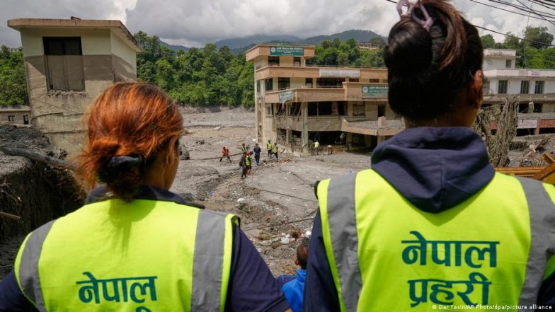 बाढ़ की चेतावनी के बीच नेपाल में लापता लोगों की तलाश जारी