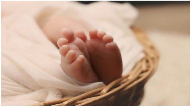 वियतनाम: प्रसव पीड़ा के दौरान अस्पताल के बाहर बाइक पर महिला ने दिया प्रीमैच्योर बच्चे को जन्म, मां और नवजात सुरक्षित; VIDEO