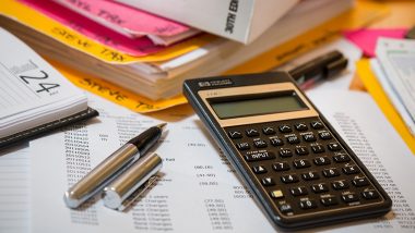Income Tax Return: 31 अगस्त की डेडलाइन चूके तो क्या होगा? जानिए पेनल्टी, बिलेटेड ITR और नुकसान कैरी फॉरवर्ड के नियम