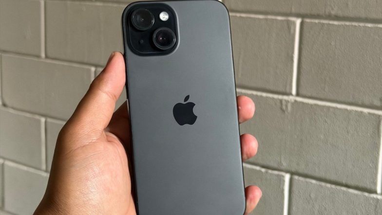 iPhone 15 Heating Issue: आईफोन 15 में हीटिंग और नेटवर्क की दिक्कत पर ऐप्पल को झटका; रोहतक उपभोक्ता अदालत ने दिया ₹45,500 रिफंड और जुर्माने का आदेश