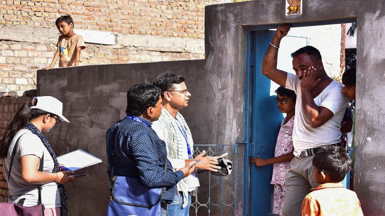 Census 2027 Phase-II: डिजिटल जनगणना के दूसरे चरण की शुरुआत; लद्दाख, जम्मू-कश्मीर और पर्वतीय क्षेत्रों में 'स्व-गणना' शुरू, 40 सवालों में जाति भी शामिल