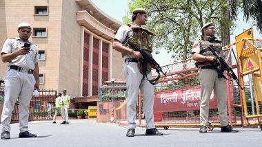 IAF Wing Commander Arrested: हनी ट्रैप में फंसे भारतीय वायुसेना के विंग कमांडर गिरफ्तार, पाकिस्तानी हैंडलर को गोपनीय जानकारी भेजने का आरोप