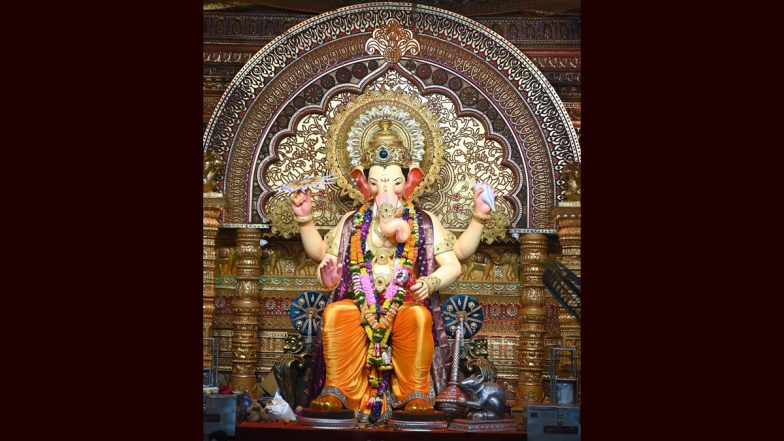 Ganeshotsav 2026: लालबागचा राजा के दर्शन के लिए कतार में खड़े 25 वर्षीय युवक की हार्ट अटैक से मौत