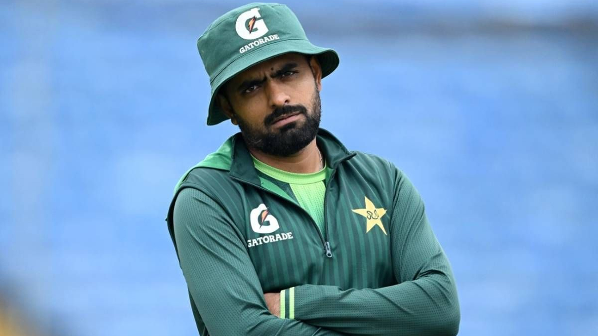 England vs Pakistan 3rd Test Match: बुखार से जूझ रहे बाबर आजम, तीसरे टेस्ट से पहले पाकिस्तान टीम पर गहराया संकट